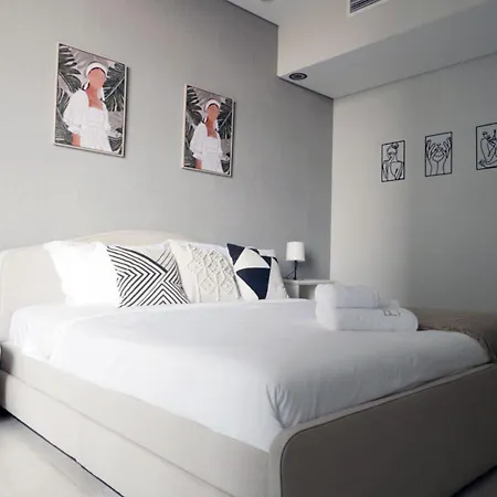 Canal Access Studio, 1 Min Walk To Business Bay Marina Dubai Exterior photo