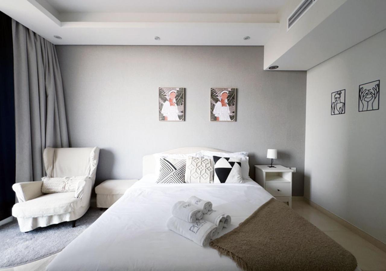 Canal Access Studio, 1 Min Walk To Business Bay Marina * Дубай